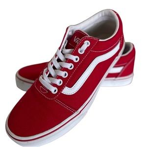 Red Vans Old Skool shoes " ACCEPTING REASANABLE OFFERS ONLY"✨😃